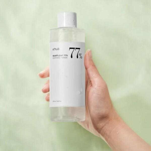 Anua_Heartleaf_77%_Soothing_Toner_250ml_Lifestyle.jpg